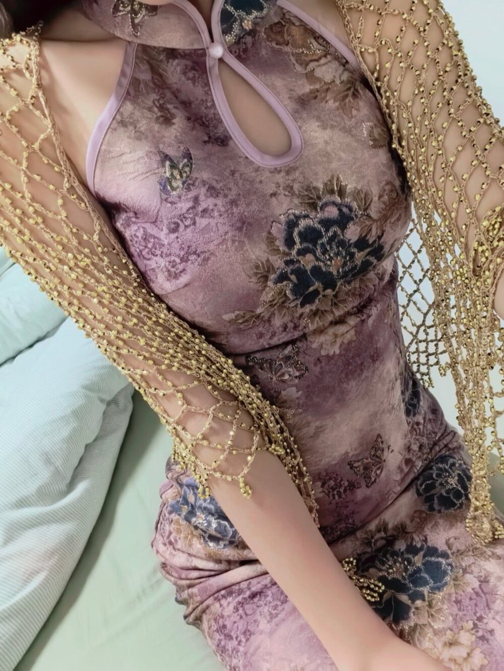 Vintage hollow-out crochet lace shawl cape for hanfu qipao dress, elegant retro
